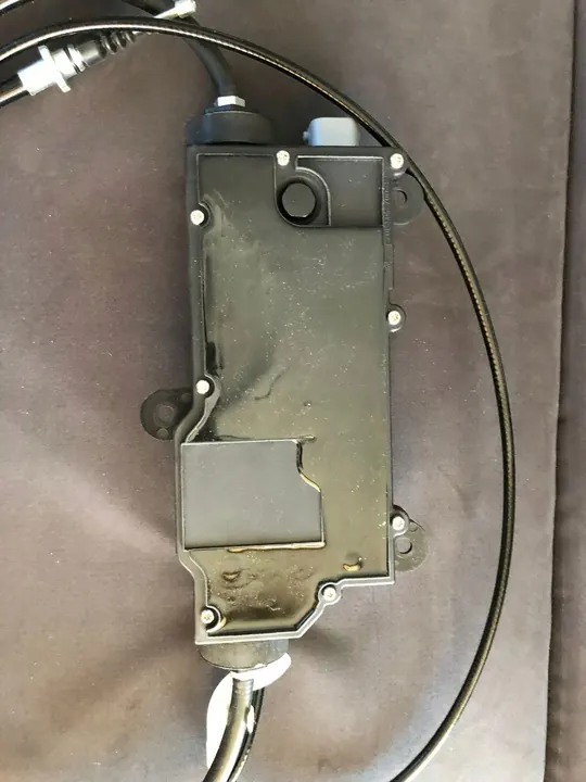 Mercedes-Benz CL C216 2008 Käsijarrumoottori image 5