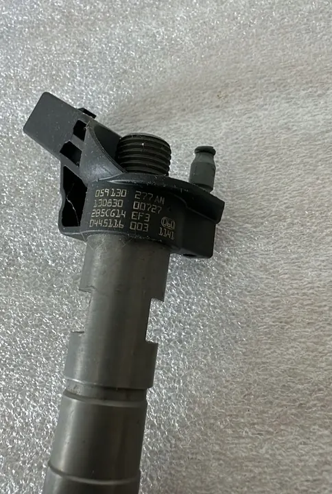 Iniettore 3.0 TDI Volkswagen Phaeton 059130277AN image 4