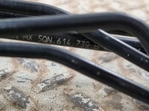Manguera de freno trasera izquierda OEM 5QN614725B VW Tiguan image 7