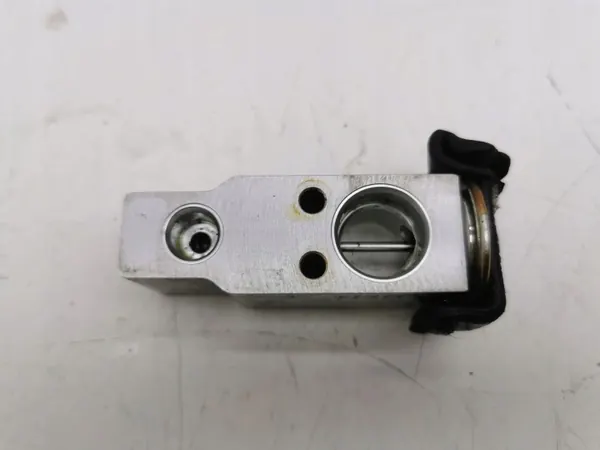 Toyota A/C Expansionsventil OEM 4475002180 - Gebraucht image 2