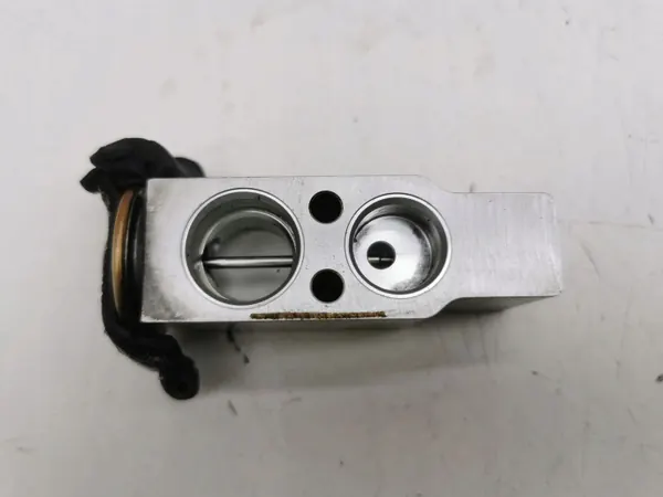Toyota A/C Expansionsventil OEM 4475002180 - Gebraucht image 3