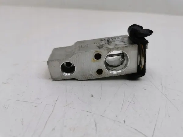 Toyota A/C Expansionsventil OEM 4475002180 - Gebraucht image 4