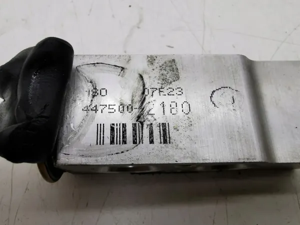 Toyota A/C Expansionsventil OEM 4475002180 - Gebraucht image 7
