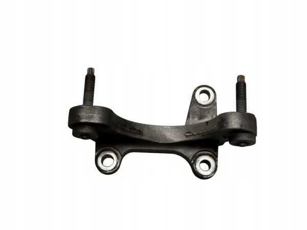 Volvo XC40 2021 Drivaxellagerfäste OEM 31367666 image 3