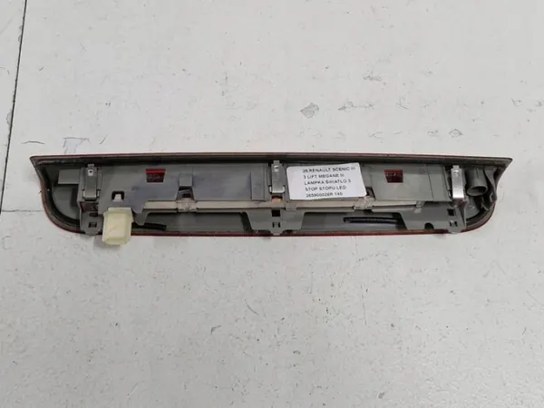 Feu Stop LED OEM 265900026R pour Renault Scenic III image 10