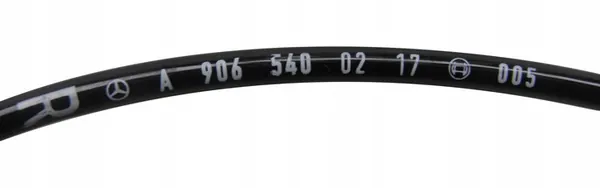 ABS Sensor Right Rear A9065400217 Sprinter image 3