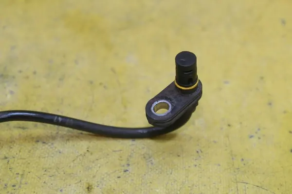 ABS Sensor Right Rear A9065400217 Sprinter image 7