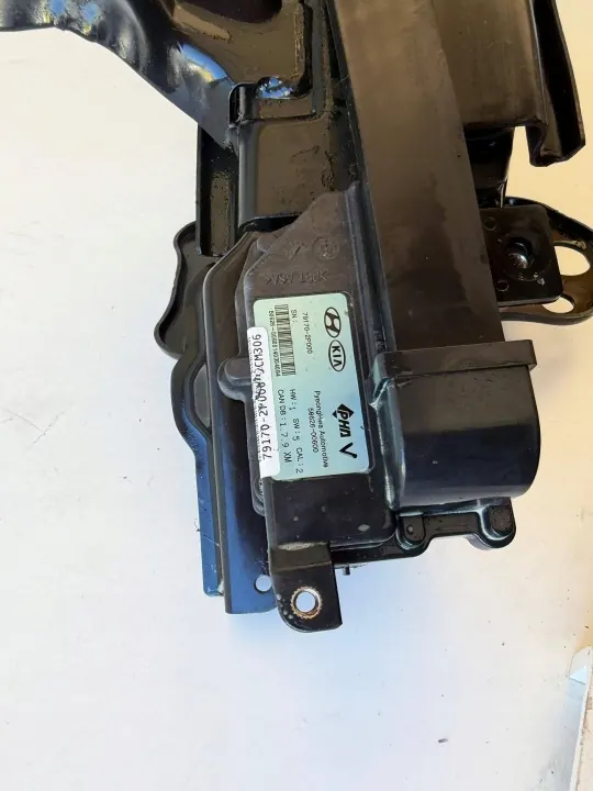 Kia Sorento II Stötfångarbalk OEM 79170-2P000 Begagnad image 7