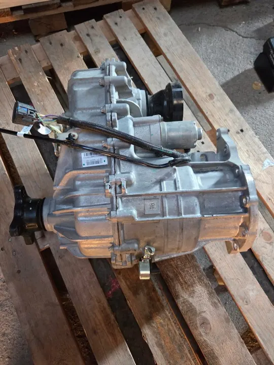 Ford MB3P-7A195-EC Växellådsreducerare - Begagnad image 6