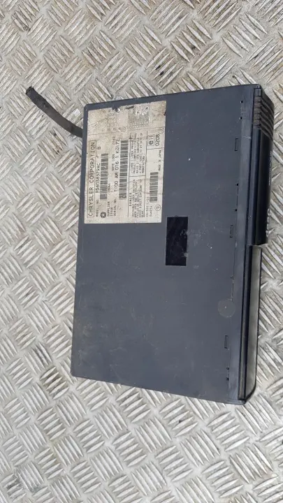 Changer CD Jeep Cherokee WJ P56038579AC OEM image 7