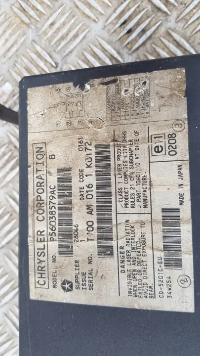 Changer CD Jeep Cherokee WJ P56038579AC OEM image 8