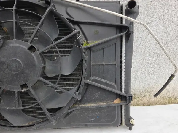 Radiateur OEM CHŁODNICA WODY + WENTYLETOR KIA Ceed image 6