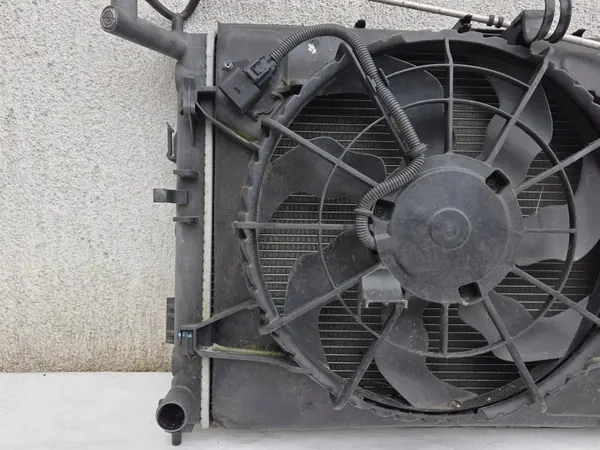 Radiateur OEM CHŁODNICA WODY + WENTYLETOR KIA Ceed image 7