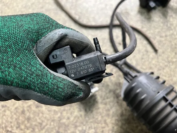 Válvulas de vácuo turbo BMW X5 E70 3.0d 3.5d image 9