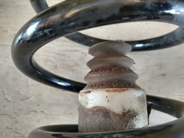 Bakre vänstra stötdämpare fjäder MERCEDES-BENZ VITO image 3