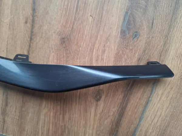 Framhöger stötfångarstrimma OEM 81A853054 S-P Audi Q2 image 4