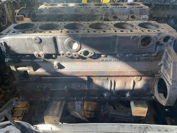 Bloc moteur MAN D2866 - 410CV bloc nu image 5