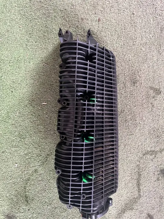 VW AUDI 3.0 TDI Coletor de admissão 059145762K image 2