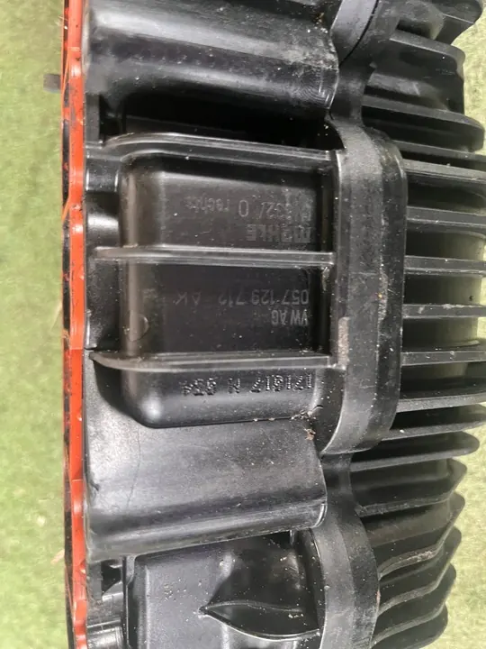 VW AUDI 3.0 TDI Coletor de admissão 059145762K image 3