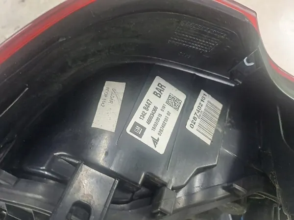 OPEL CORSA E 15r Vänster Bakljus i Skärm 13428447 image 3