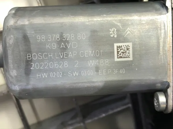 OEM 9837832880 Höger framfönsterhiss Toyota Proace image 6