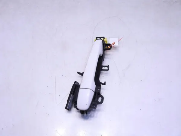 Toyota Verso S Oikea etuovenkahva OEM 040 image 6
