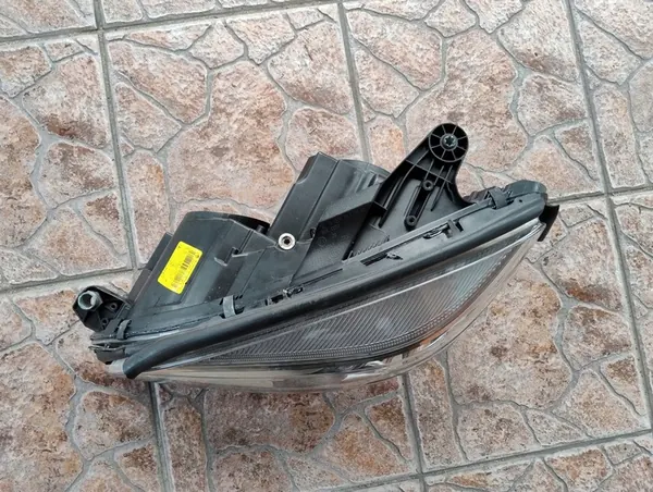 Linker Xenonkoplamp Mercedes W204 2008-2011 A2048208961 image 4