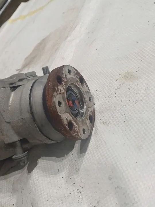 Front Differential BMW X5 F15 5996S2 image 4