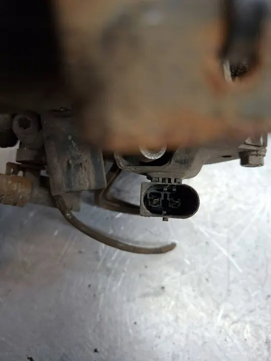 Pneumatisk fjädring kompressor Mercedes-Benz E W211 A2113201843 image 3