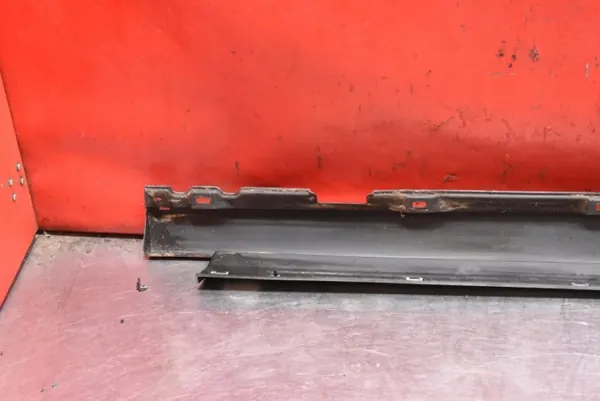 OEM mamAUTO-1053541- Linke schwarze Schwellerverkleidung Ford Focus image 6