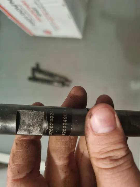 Inyector Renault Clio II 1.5 DCI OE 8200240244 image 3