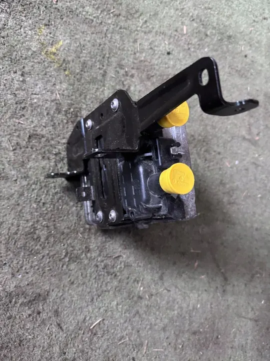 MERCEDES N293 W293 EQC Échangeur de chaleur A0008357300 image 4