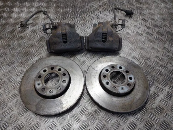 Disques, plaquettes et étriers BOSCH avant pour Audi A4 B6 image 2