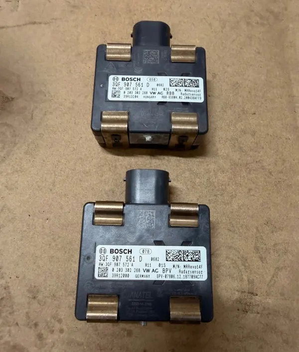 Sensor radar ACC OEM 3QF907561D para Audi VW image 2