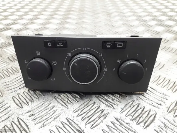 Module climatisation Opel Zafira OEM 13245119 image 2