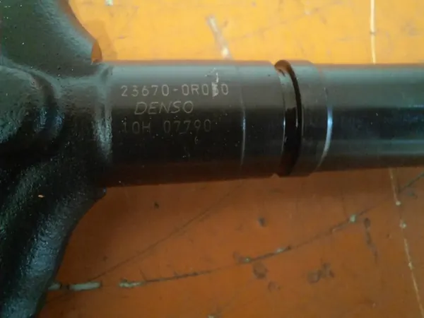 TOYOTA AVENSIS II T26 06-09 2.2 D-4D Injektor 23670-0R010 image 3