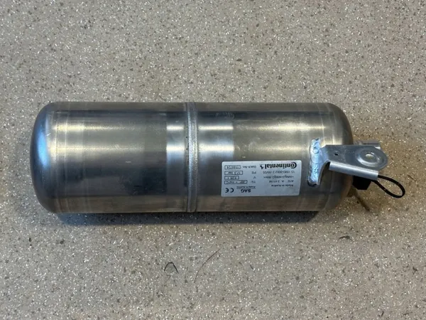Volvo XC90 Hintere Luftfederung Tank OEM 31360725 image 5