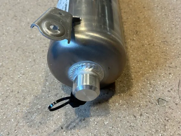 Volvo XC90 Hintere Luftfederung Tank OEM 31360725 image 6