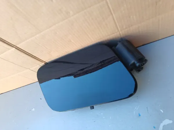 Bouchon de trappe à carburant Opel Grandland X OEM image 2