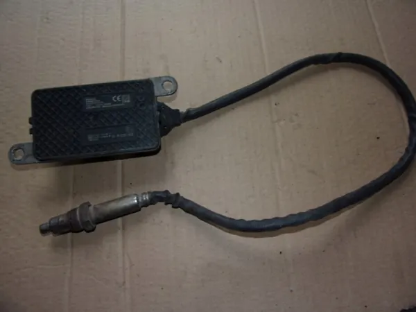 Capteur NOx OEM 22315988 pour Volvo FH/FM Camions image 2
