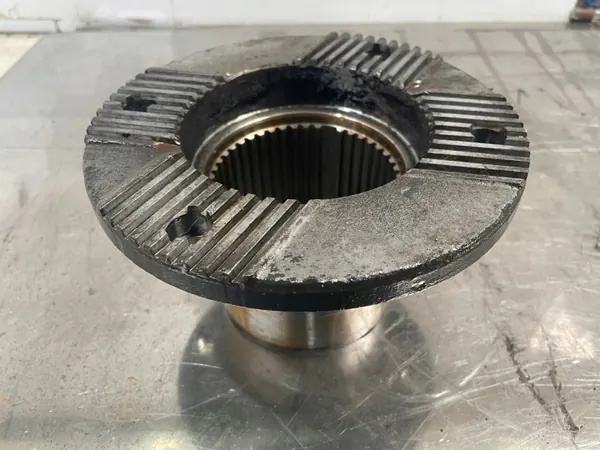 Flange de Eixo de Caixa ZF - Peça Usada OEM image 2