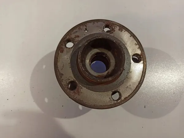 Volvo XC90 2016 Cuscinetto e mozzo ruota sinistra image 4