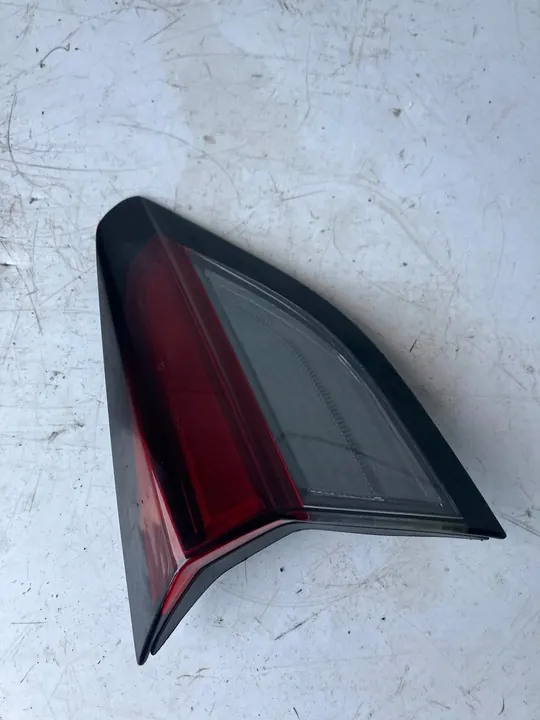 Lámpara trasera izquierda Opel Corsa F image 2