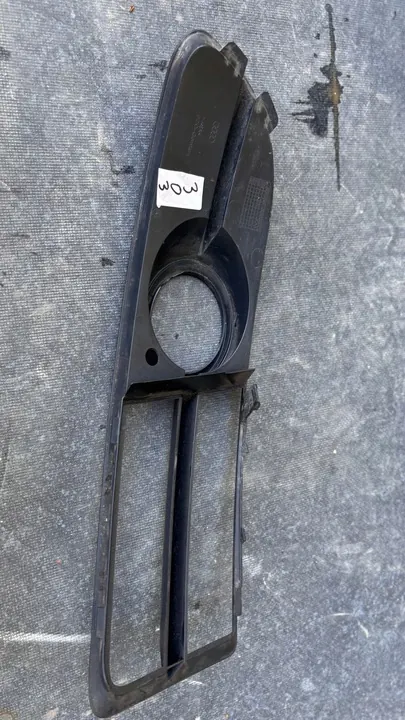 Grille de Ventilation Audi OE 8E0807681F01C, Pare-chocs image 2