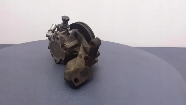 Pompe de direction VW Transporter 1.9D OEM 044145548D image 3