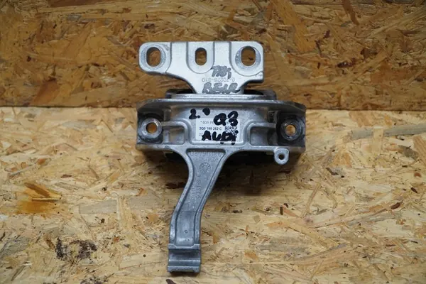 Moottorin tuki 3Q0199262C tai vaihteiston tuki 5QA199555F Audi Q3 image 3