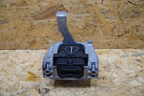 Moottorin tuki 3Q0199262C tai vaihteiston tuki 5QA199555F Audi Q3 image 5