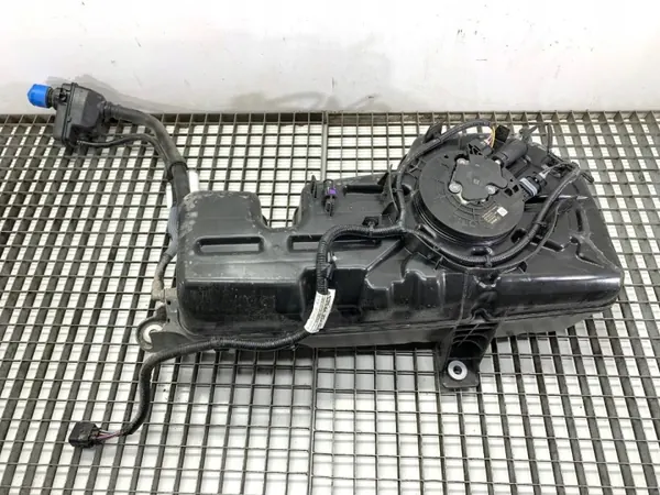 Réservoir SCR OEM M8D2-5J228-AA pour Land Rover Range Rover Evoque image 4
