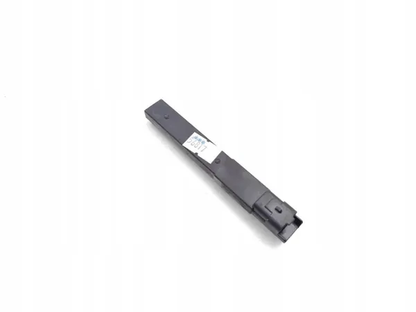 Antenne Intérieure Vauxhall Corsa 2023 1.2 Essence image 10