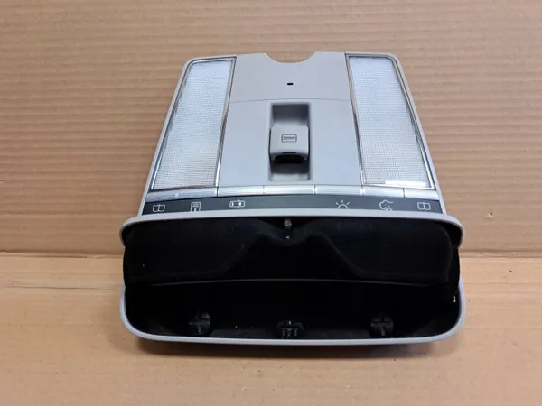Luz interior Mercedes W221 usado A2218110071 A2218707295 image 3